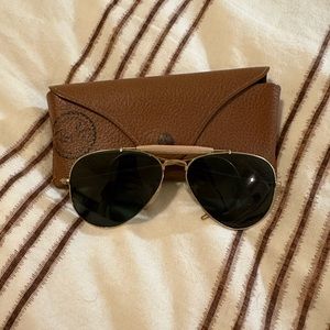 RAY-BAN AVIATOR SUNNIES